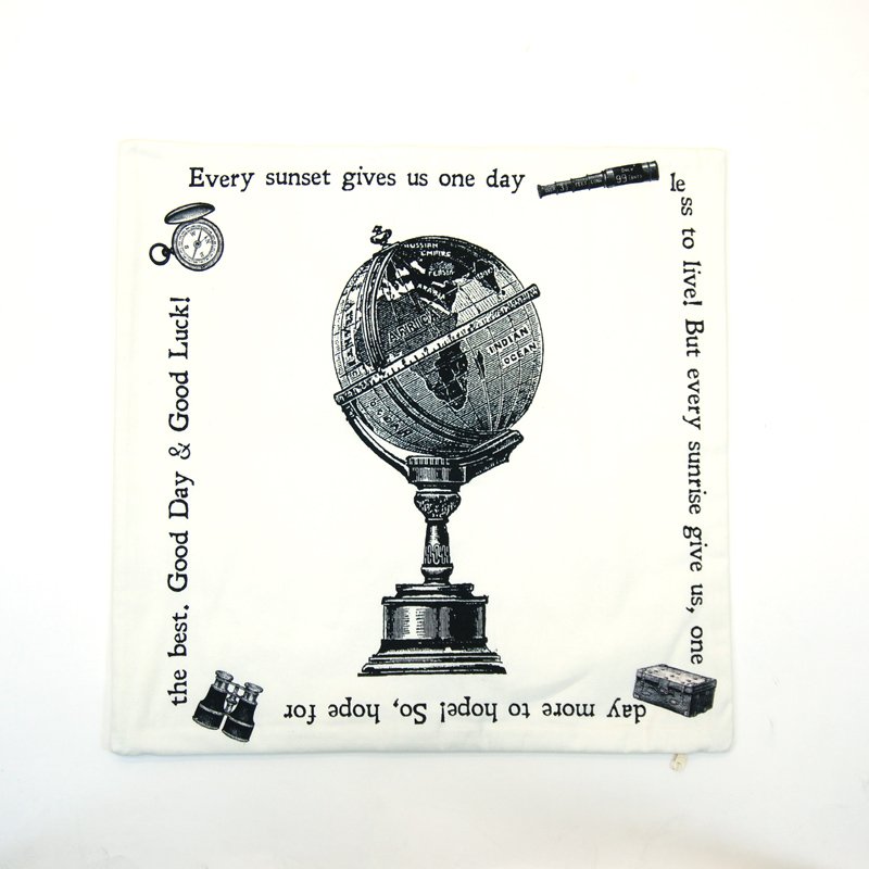 画像2: クッションカバー　地球儀トラベル　45×45　シンプル　シック　アンティーク (2)