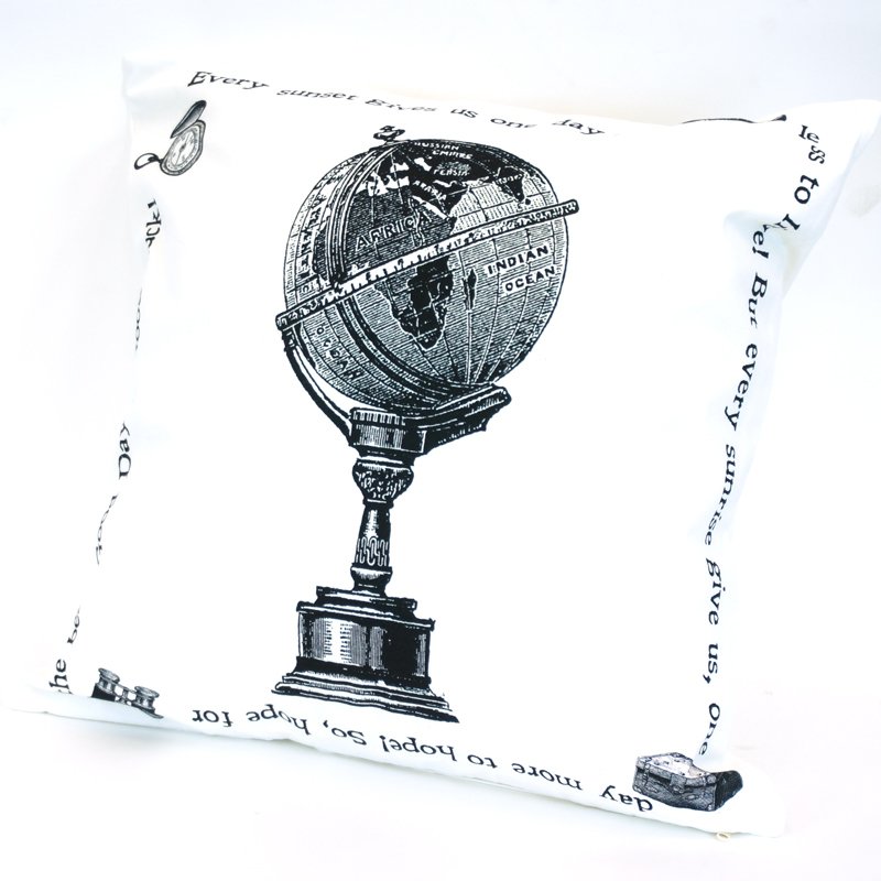 画像1: クッションカバー　地球儀トラベル　45×45　シンプル　シック　アンティーク (1)